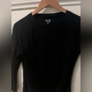 Sports top. Like new. Worn once!